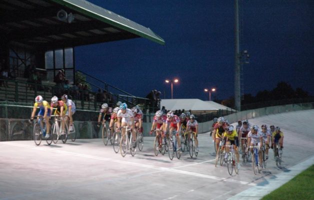 CICLISTI IN PISTA A SAN GIOVANNI